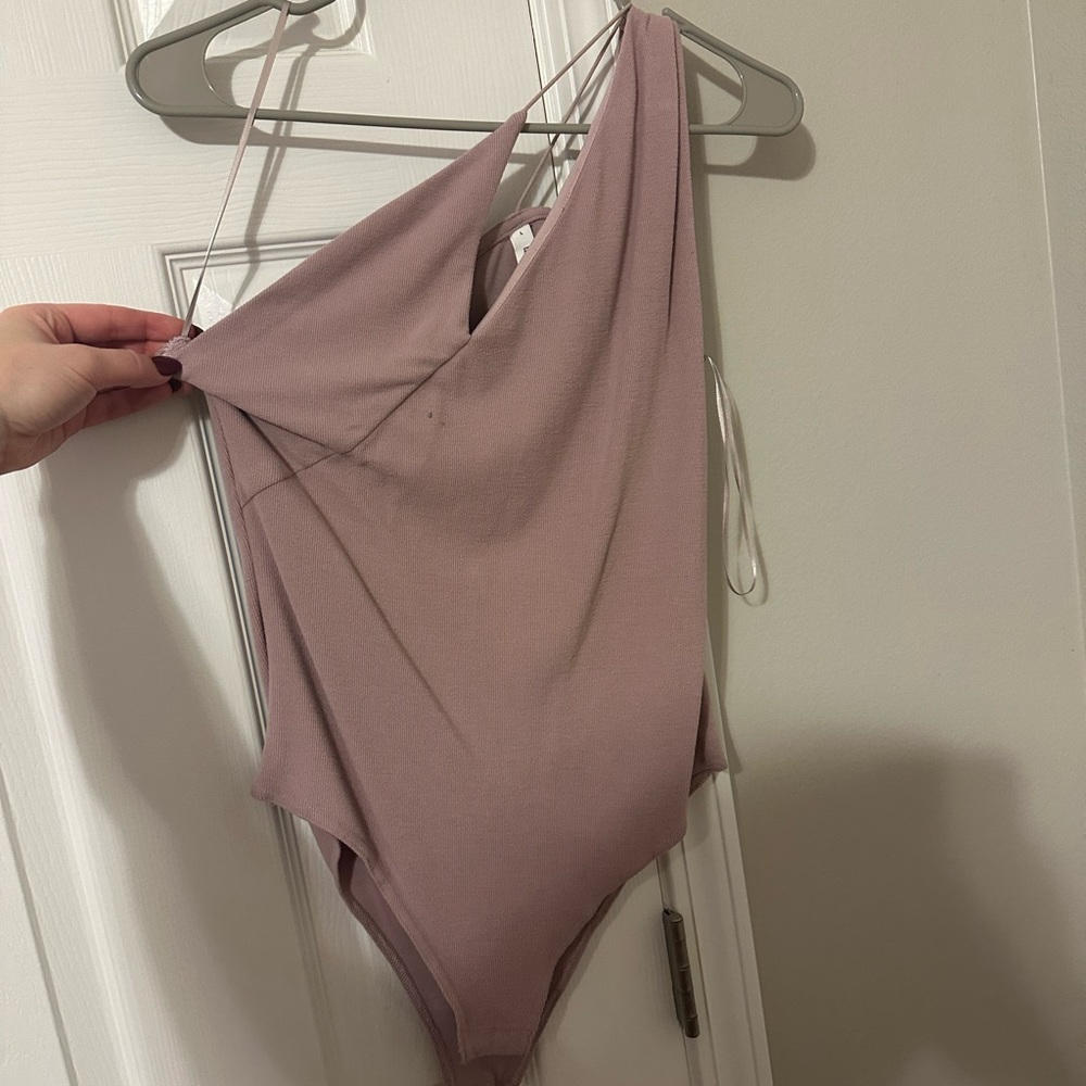 Siloe Boutique body suit. One shoulder